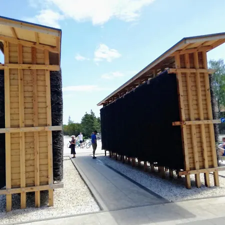 Platan Patio 5- Berry *