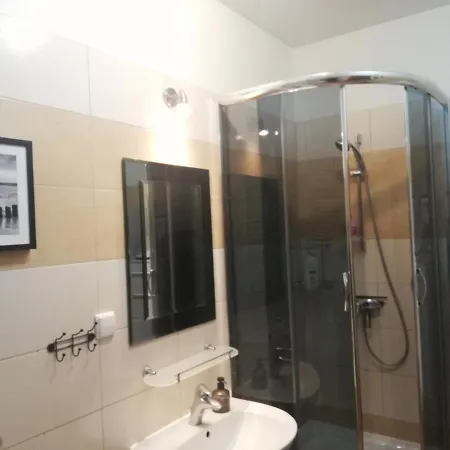 Platan Patio 5- Berry 아파트