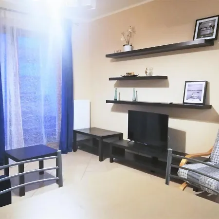 아파트 Platan Patio 5- Berry *